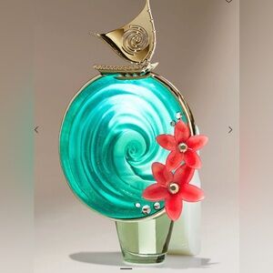 Disney X Bath & Body Works princess Moana Wallflower Plug  nightlight & refill